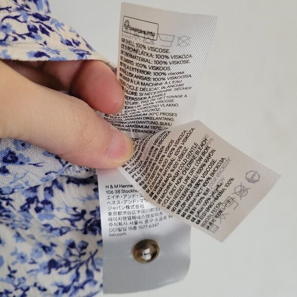 H&M White Blue Floral Button Tie Front V Neck Sleeveless Strap Tank Top Sz Small - Picture 9 of 10